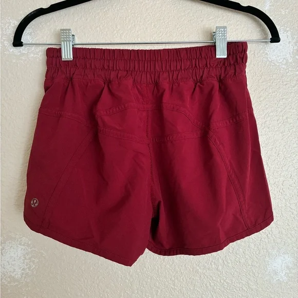 Lululemon Low-Rise Athletic Shorts (Size 4) - Picture 3 of 4